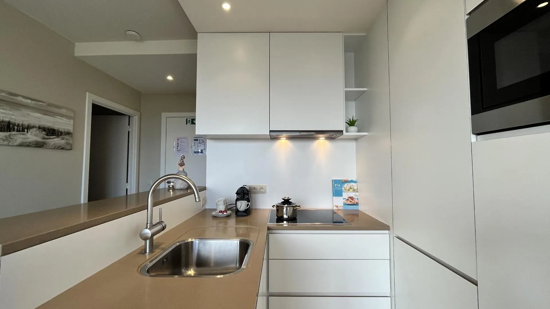 Stylish Apartment With Stunning Open View On Warandeduinen Middelkerke